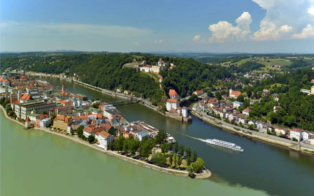 Amedia Express Passau Trademark Collection by Wyndham