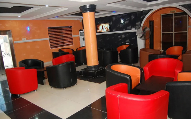 Allan Keri Hotels