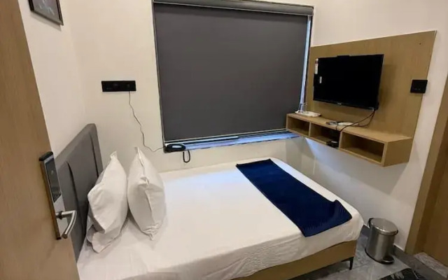 The Sky Comfort Hotel Krisha Dwarka