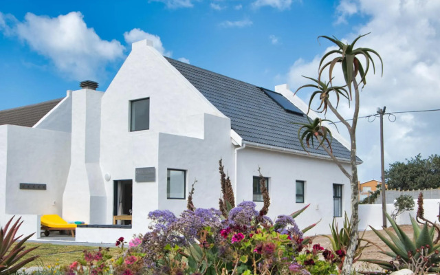 Amia House Struisbaai