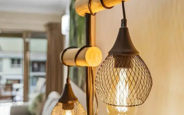 Cairns 2BR Palms Stay Top Floor Pool View