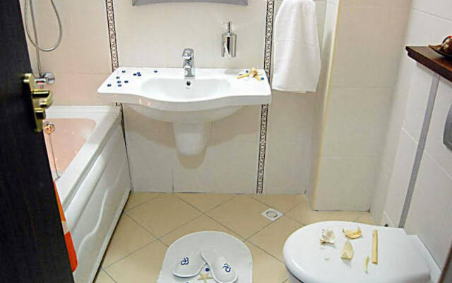 Grand Center Boutique Hotel