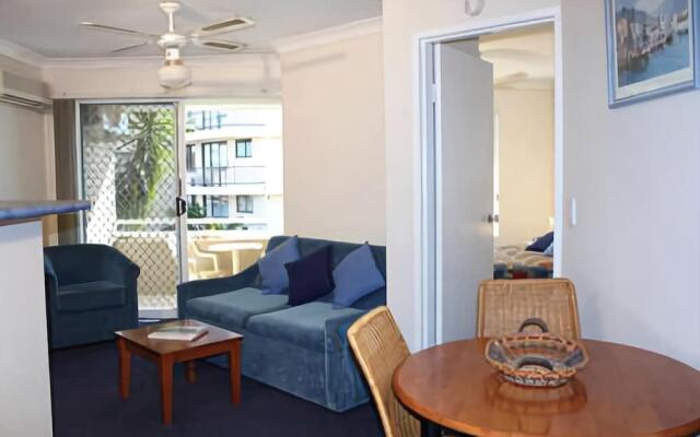 Budds Beach Apartments