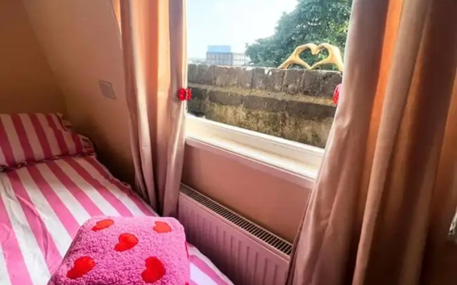 Cosy London Apartment Near Earl's Court