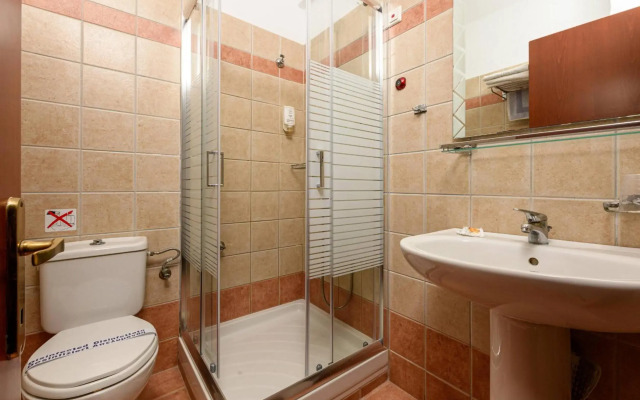 Aethria Hotel