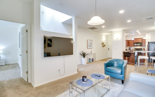 4 Mi to Unm: Convenient Albuquerque Townhome!