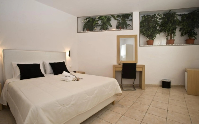 Zannis Hotel