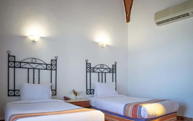 Protels Beach Club  SPA