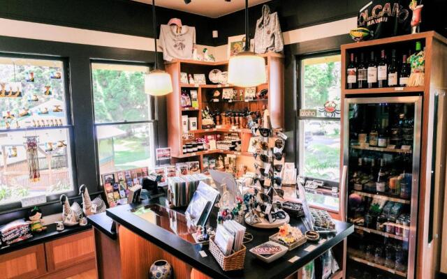 Kilauea Lodge and Restaurant