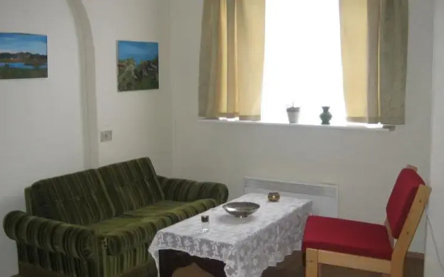Guesthouse Hlídartún 1