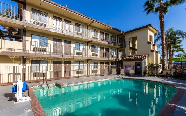 Hillstone Inn Tulare, Ascend Hotel Collection