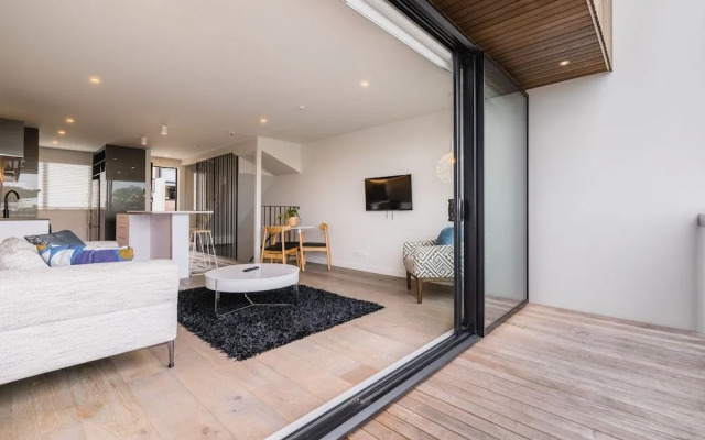 Spacious 3 Bedroom with Ensuite Bathroom