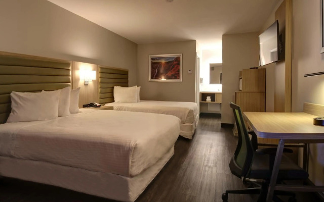 GreenTree Inn Flagstaff