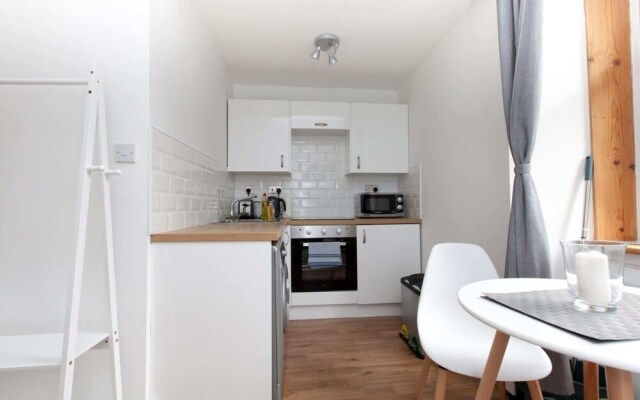 Studio Flat In Canonmills