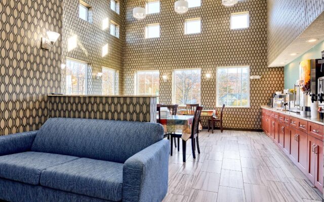 Rodeway Inn & Suites Ithaca South