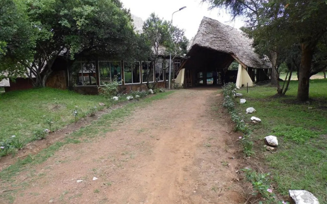 Mara Ndovu Lodge