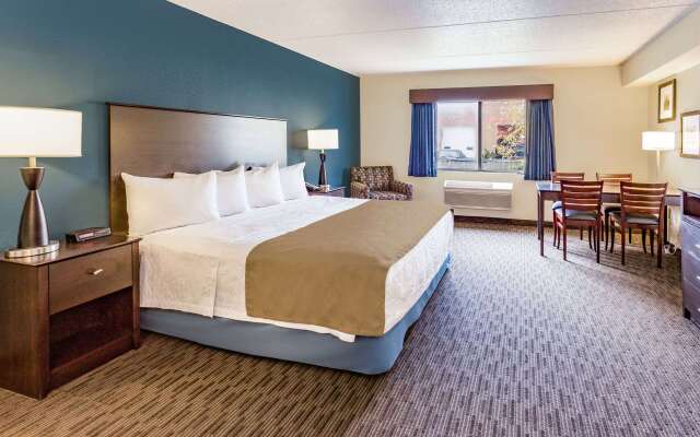 AmericInn by Wyndham Hotel and Suites Long Lake