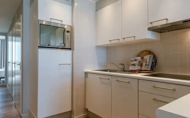 Cosy Apartment With Frontal Seaview