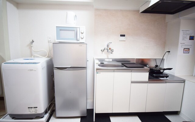 Oval Tokyo Otsuka 202