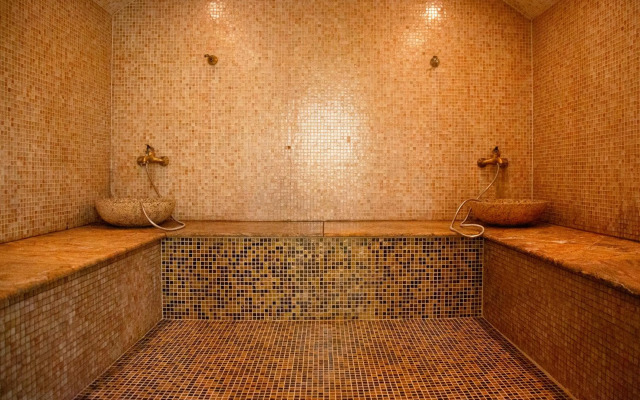 Good Stay Dinaburg Hotel