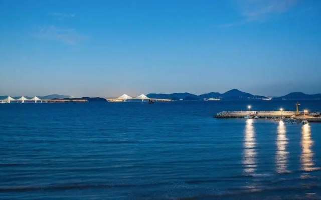 Geoje Swim Pension