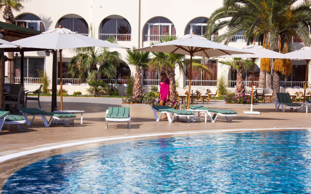 Khayam Garden Beach Resort & Spa