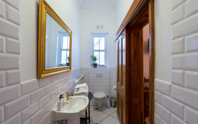 Esperanza Guest House