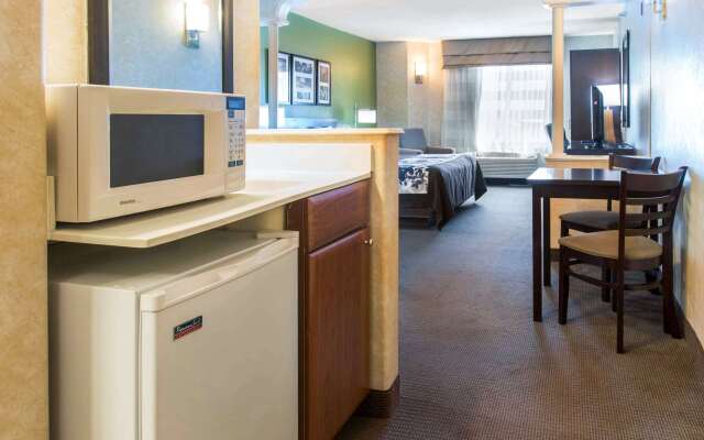 Sleep Inn & Suites Oregon - Toledo