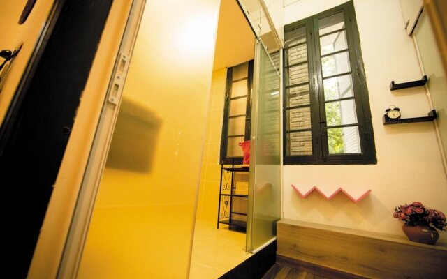 Elegant Studio Apartment
