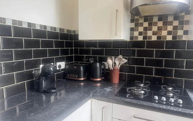 Charming London Apartment With 2 Bedrooms