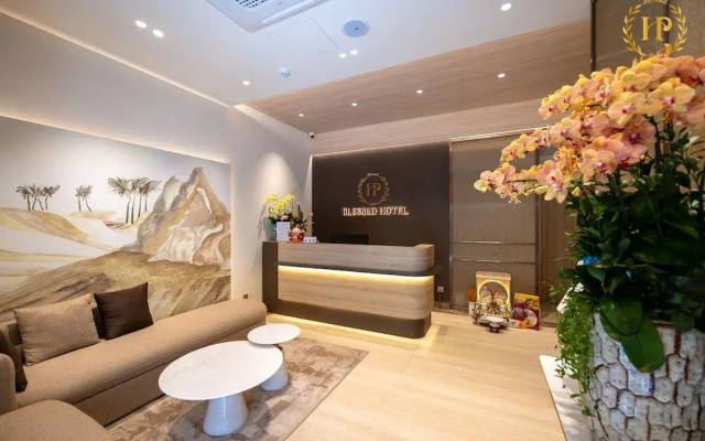 BLESSED Hotel Phu Quoc