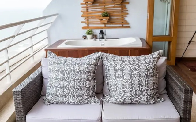 Sandy Beach Condo 17D