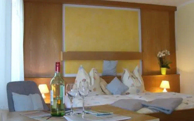 CAFE´- PENSION WüRFL-RAMMER