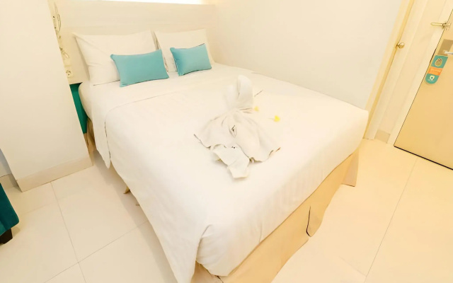 ZEN Rooms Pasar Ikan Losari