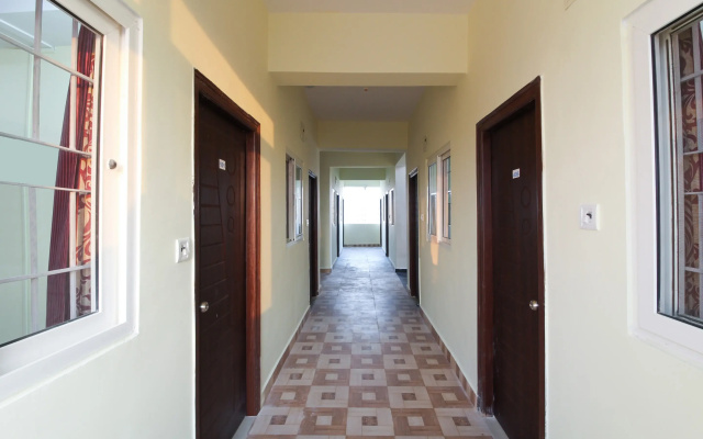 Hotel O S V Residency