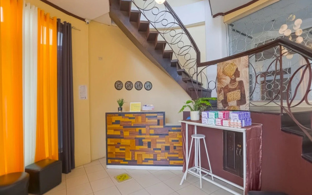 OYO 759 Royal South Garden Suites