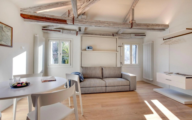 Venice Skyline View Studio Apartment M0270428215