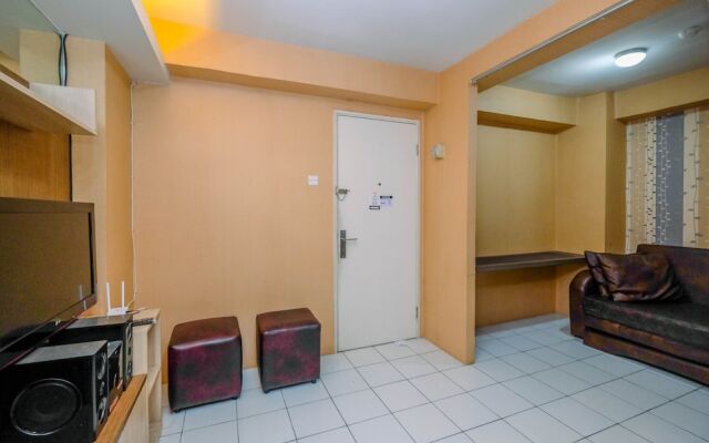 Strategic and Homey 1BR Kalibata City Apartment