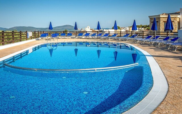 Alghero villa per 8 persone vista mare immersa nel verde con giardino
