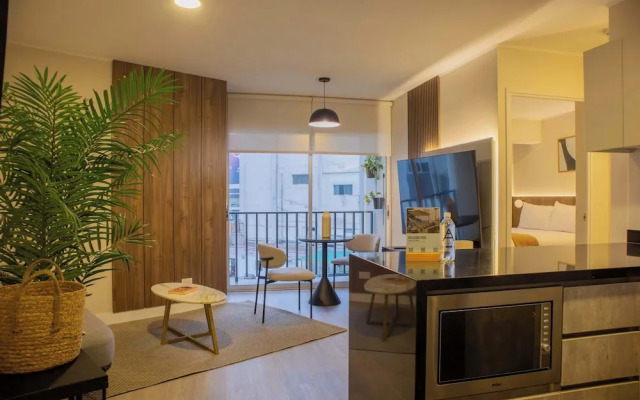 w Exceptional 1BR w Balcony in San Isidro