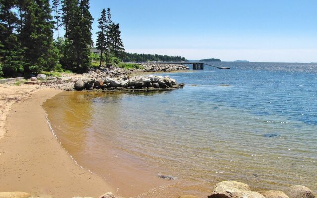 Larinda's Landing Oceanfront Cottages