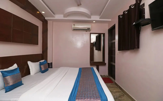 OYO 5494 Hotel Odeon Continental