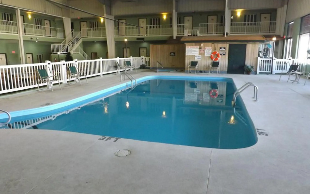 Sky Palace Inn & Suites McCook