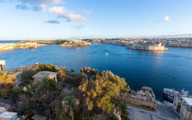 Valletta Large 3 Bedroom