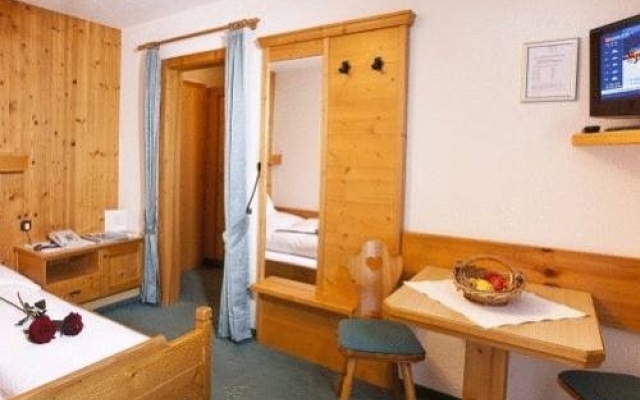 Garni Jaqueline Sölden