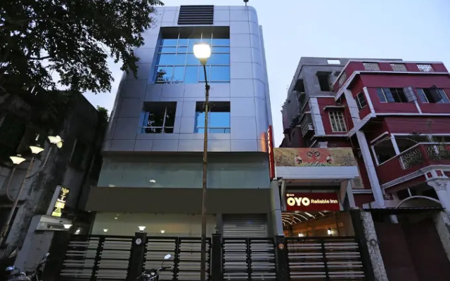 OYO 1015 Hotel Reliable Inn