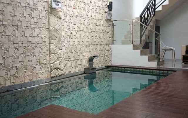 Villa NoRa with Private Pool at Batu Malang