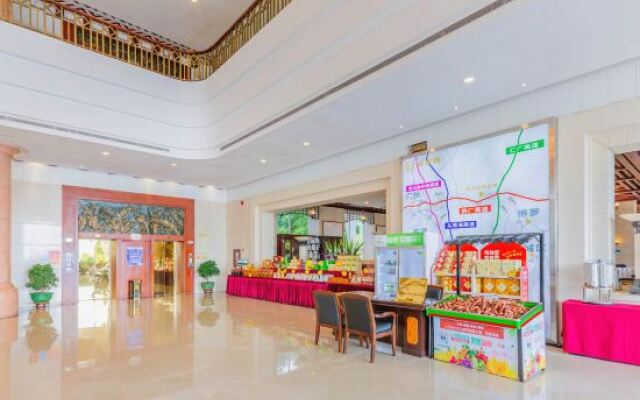 Lianhu Resort