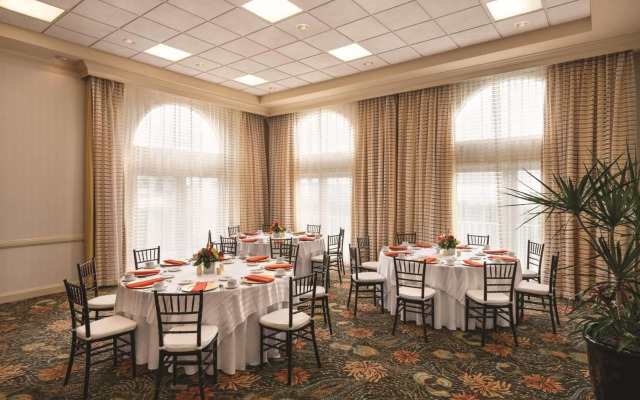 Hilton Naples