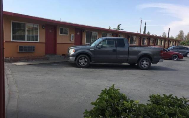 Valley Motel